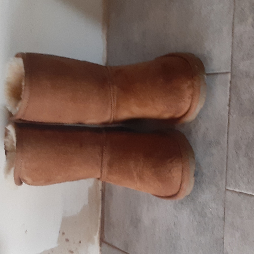 UGG  boots  size  5 women - Picture 4 of 5